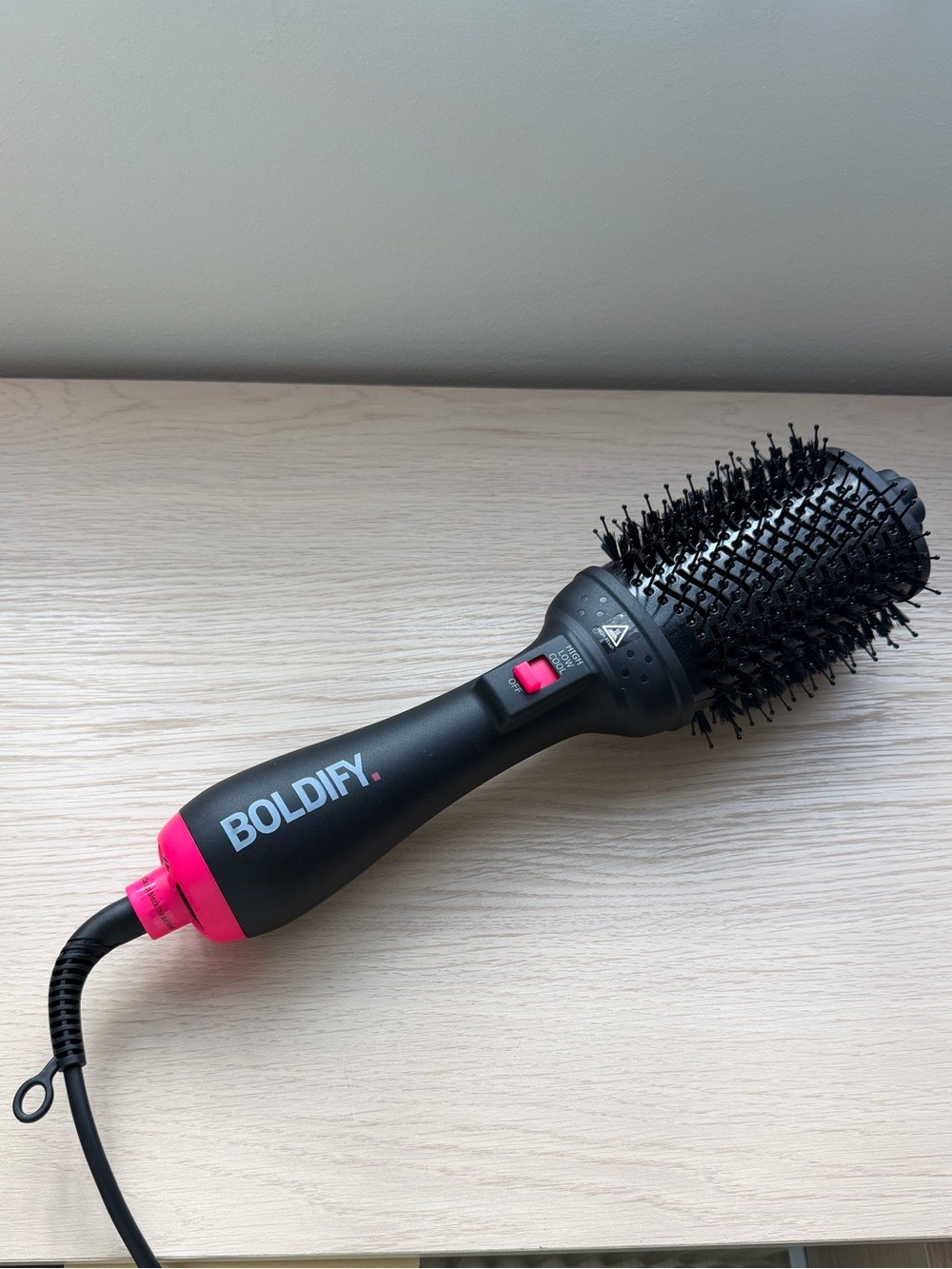 BOLDIFY Black & Pink Vented Hot Air Round Brush